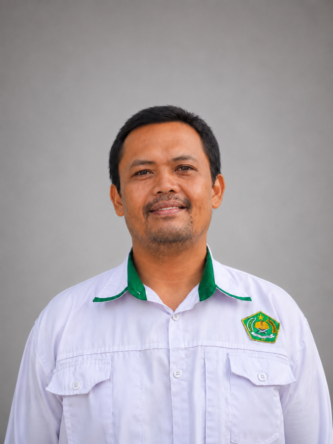 Ade Azis, S. Pd. I.